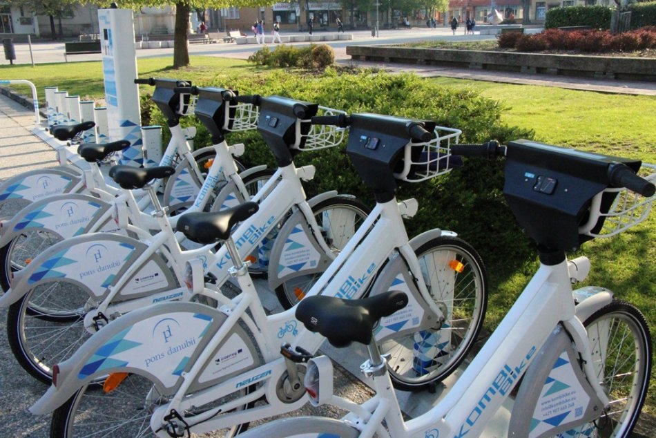 Ilustračný obrázok k článku Nové Zámky testujú zdieľané bicykle: Kedy sa dočká aj verejnosť? FOTO