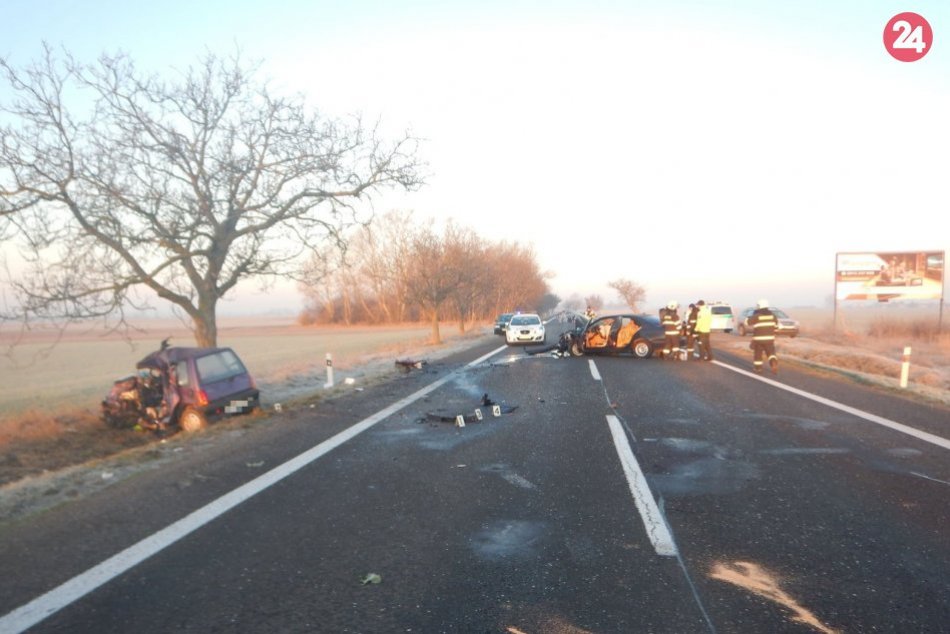 Tragická dopravná nehoda: V akcii boli aj leteckí záchranári, vodič auta nepreži